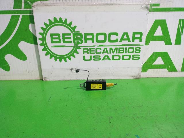 282300003R Renault (RVI)