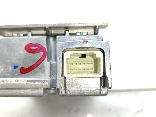 284620819R Renault (RVI)