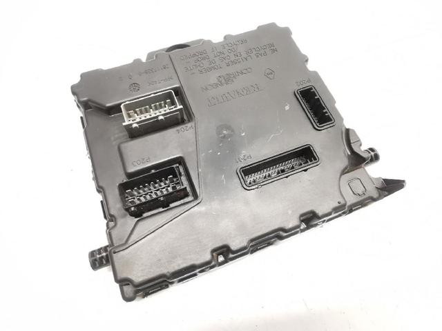284B10516R Renault (RVI)