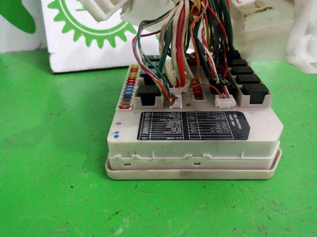 Unidade de dispositivos de segurança 284B7AX61A NISSAN
