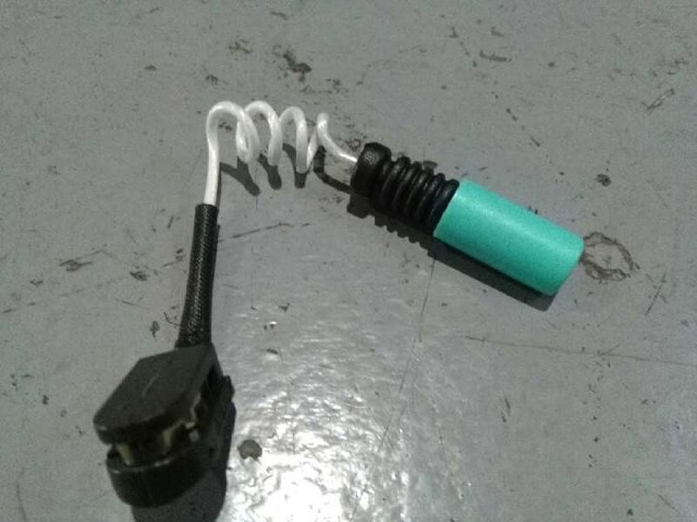 Sensor dianteiro de desgaste das sapatas do freio 2D0919351A VAG