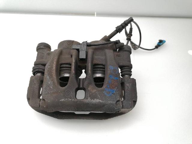 Suporte do freio dianteiro direito 2E0615106B VAG