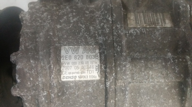 Compressor de aparelho de ar condicionado 2E0820803B VAG