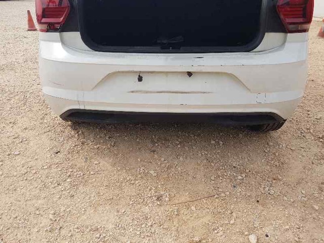 Pára-choque traseiro 2G6807421GRU VAG