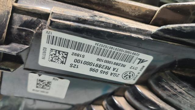 Lanterna traseira direita externa 2GA945096 VAG