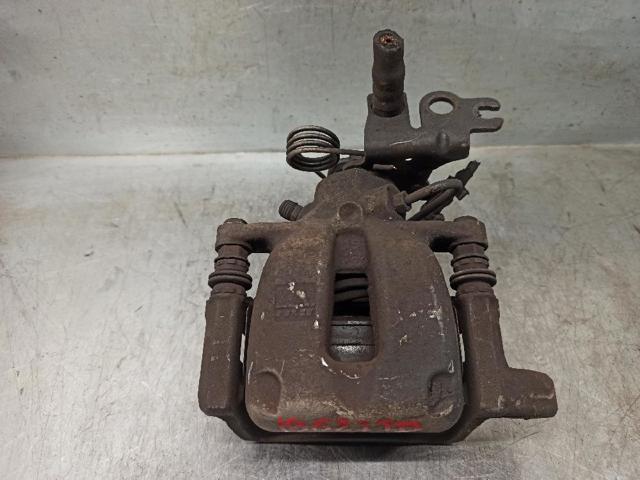 Suporte do freio traseiro direito 2K0615424B VAG