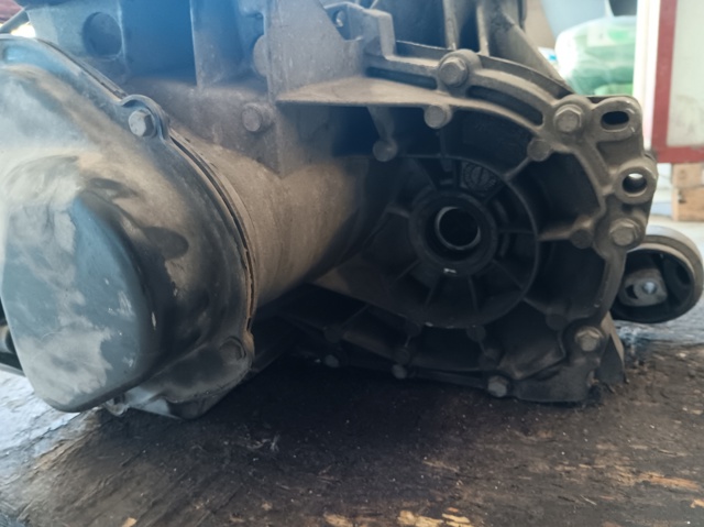 2N1R7002EC Ford