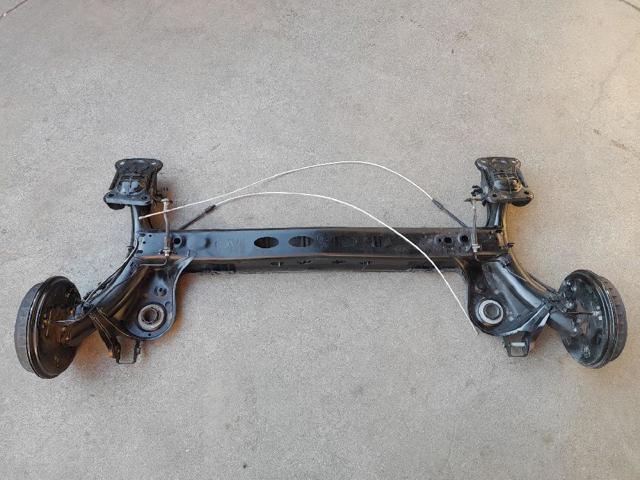 Viga de suspensão traseira (plataforma veicular) 2Q0501053CH VAG
