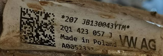 2Q1423057J VAG
