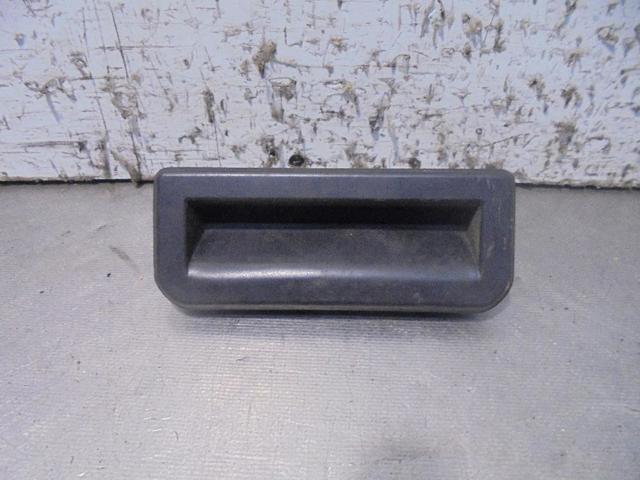 2Q1423057J VAG