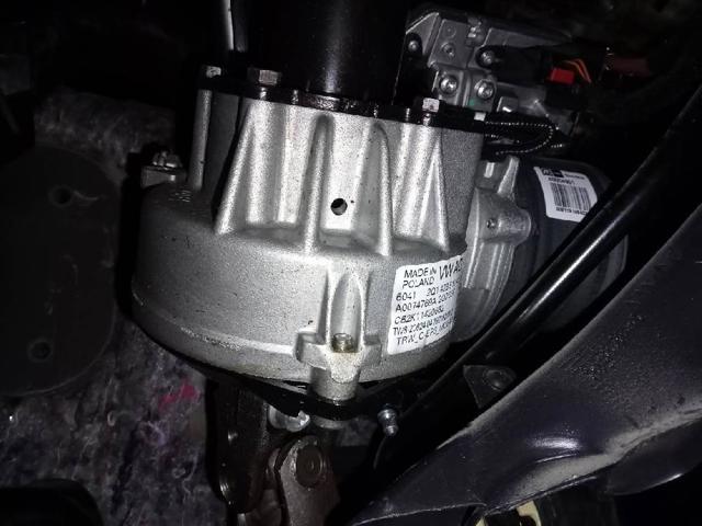 2Q1423510AK VAG
