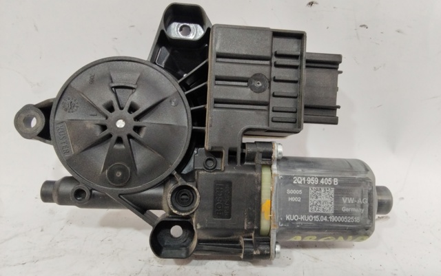 Motor de acionamento de vidro da porta dianteira esquerda 2Q1959405B VAG