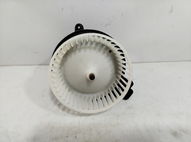 2Q2819021 VAG