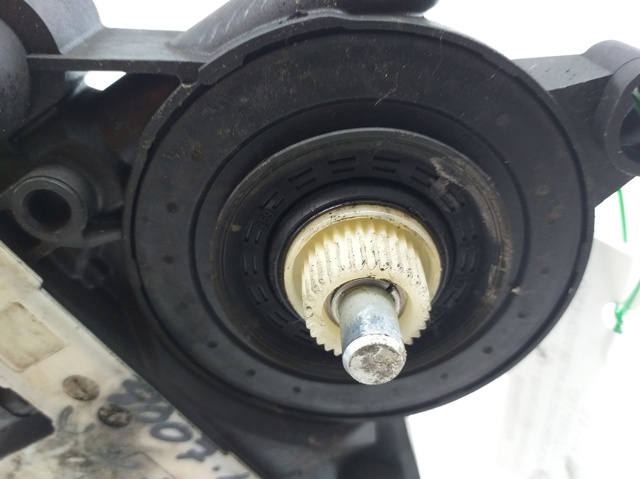 2Q2959405B VAG