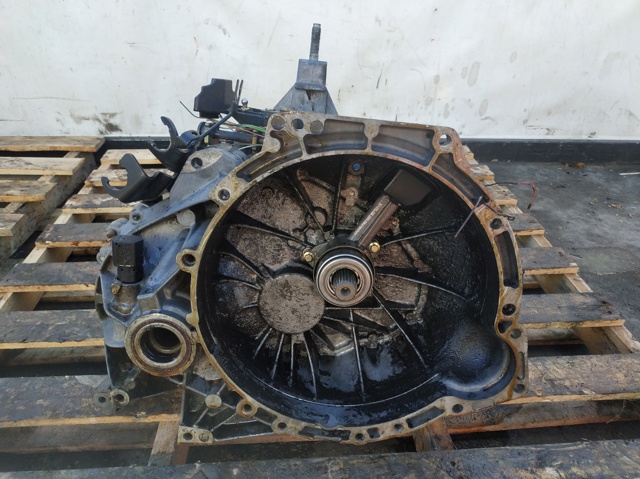 2S4R7002MA Ford