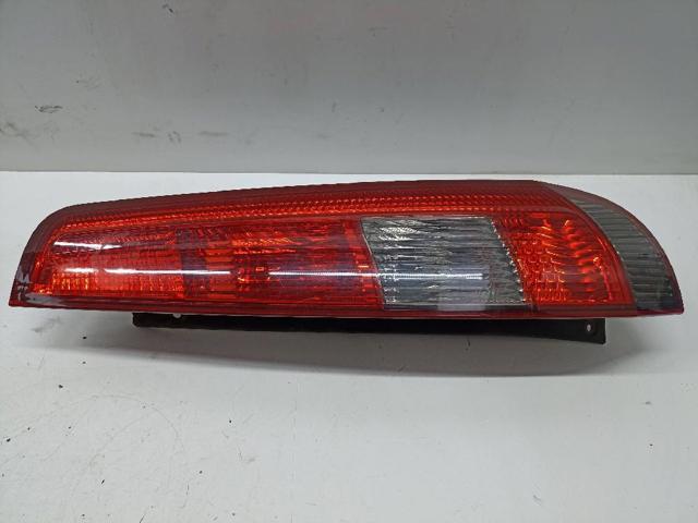 Lanterna traseira direita externa 2S5113A602A FORD