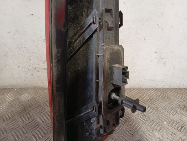 Lanterna traseira esquerda 2S5113A603B FORD