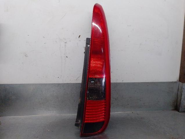 Base (casquilho) da luz traseira 2S6113N004AD FORD