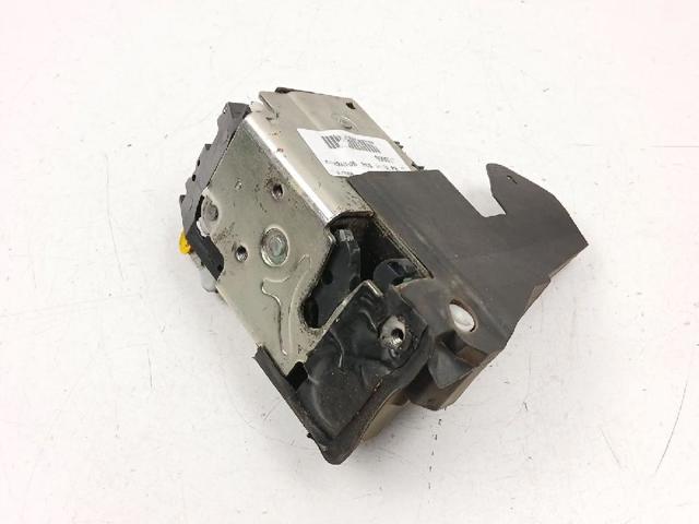 Fecho da porta traseira direita 2S6AA26412BK FORD