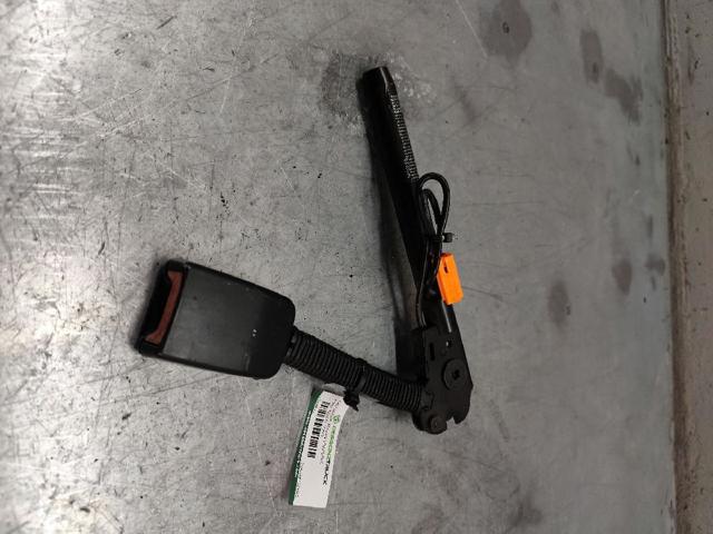 Barra (fecho) de fixação da correia de segurança dianteira esquerda 2S6AA61209AC FORD