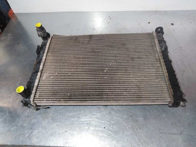 Radiador de esfriamento de motor 2S6H8K161BB FORD