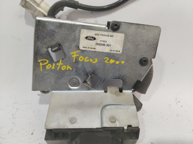 Fecho de tampa de porta-malas (de 3ª/5ª porta traseira) 2S71F43102AD FORD