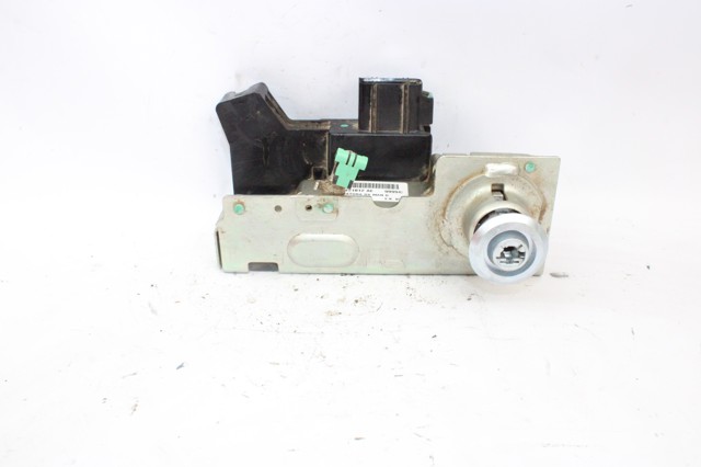 2T1AV21812AE Ford