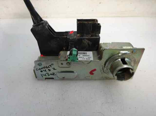 2T1AV21812AE Ford