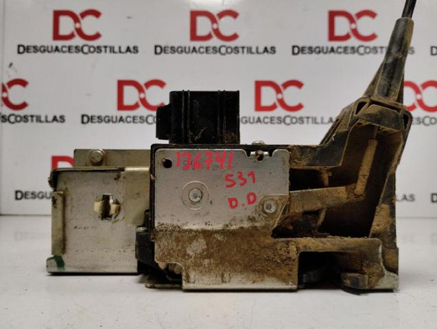 Fecho da porta dianteira direita 2T1AV21812BF FORD