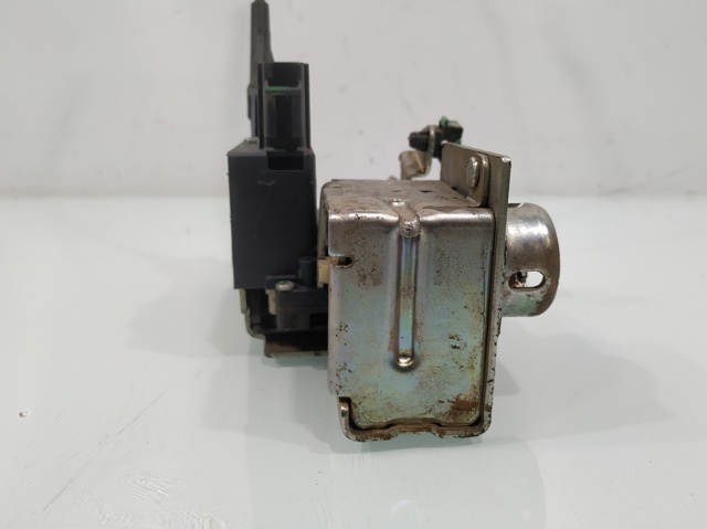 2T1AV21813AF Ford