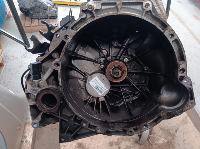 2T1R7002BF Ford