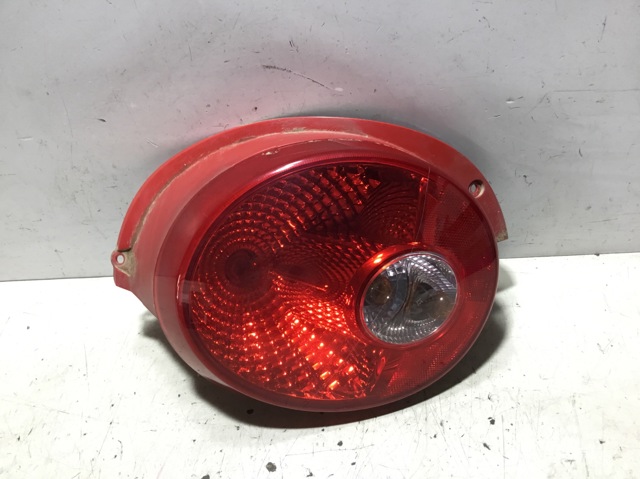 Lanterna traseira esquerda 300411L GM