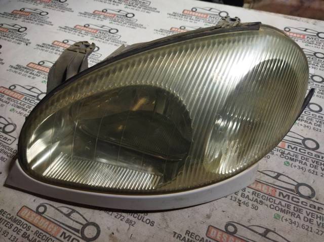 Luz esquerda 301000783 GM