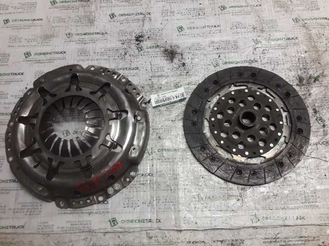 Disco de embraiagem 30100AU600 NISSAN