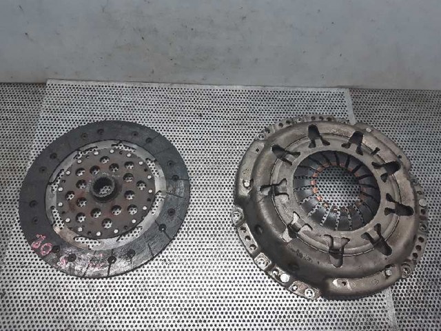 Disco de embraiagem 30100AU600 NISSAN