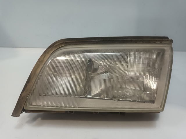 Luz esquerda 301036205 MERCEDES