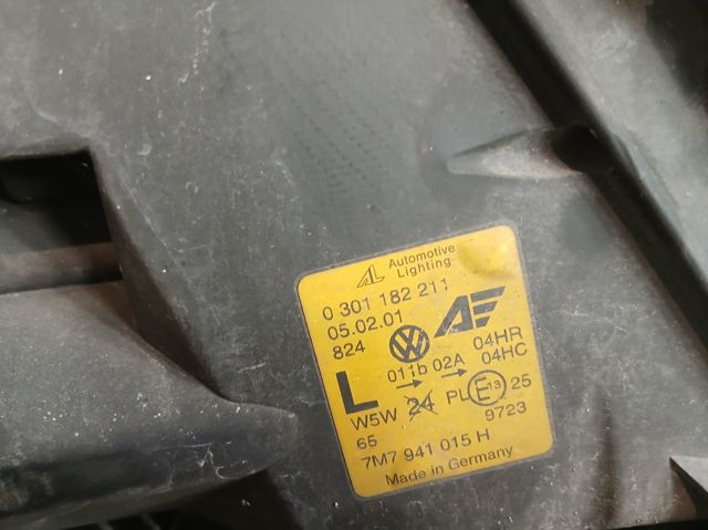 301182211 VAG