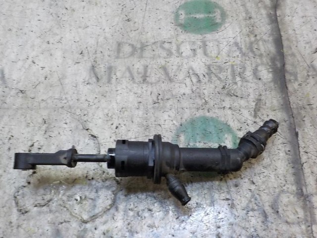 Cilindro mestre de embraiagem 306100017R RENAULT