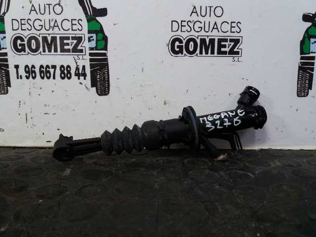 Cilindro mestre de embraiagem 306101808R RENAULT