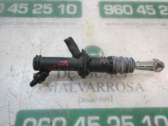 Cilindro mestre de embraiagem 306107195R RENAULT