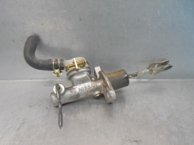Cilindro mestre de embraiagem 30610MB400 NISSAN