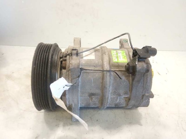 Compressor de aparelho de ar condicionado 30614010 VOLVO