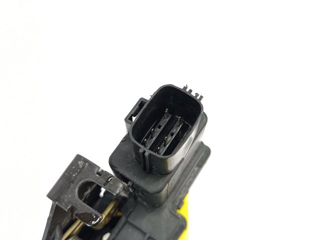 Fecho da porta traseira direita 30634624 VOLVO