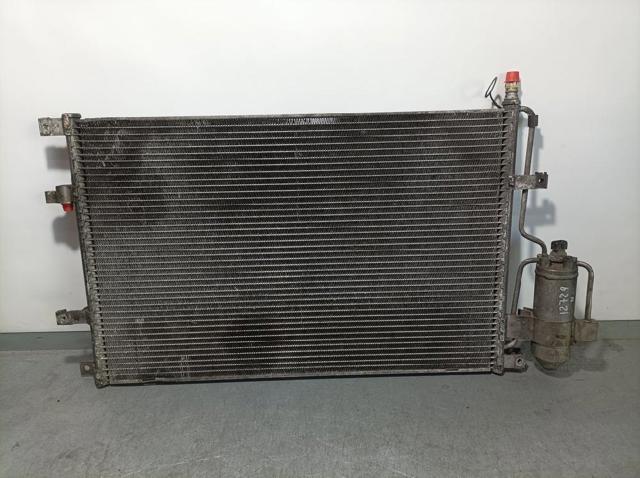 Radiador de aparelho de ar condicionado 30676414 VOLVO