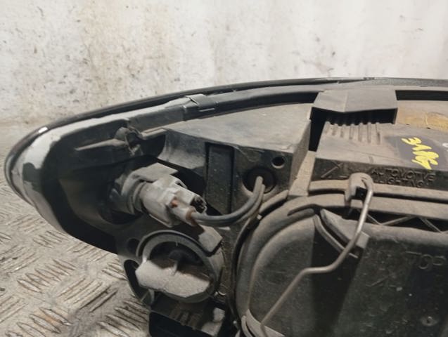 Luz esquerda 30698648 VOLVO