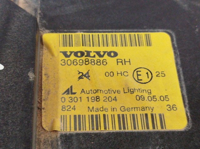 Luz direita 30698886 VOLVO