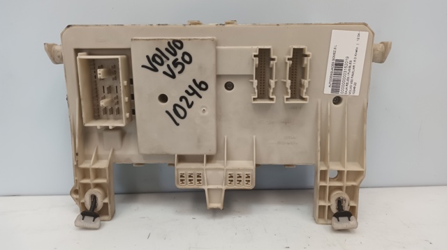 Unidade traseira do salão de dispositivos de segurança 30728906 VOLVO