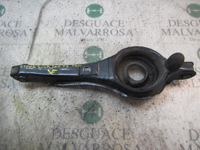 Braço oscilante inferior esquerdo de suspensão traseira/direita 30736922 VOLVO