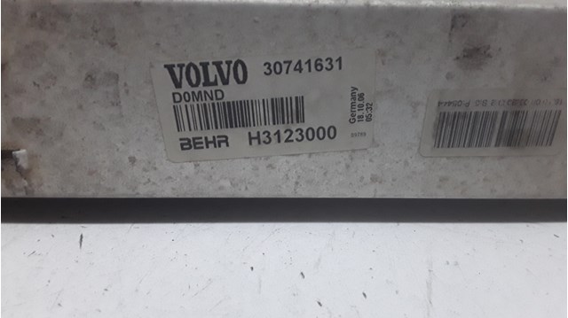 Radiador de intercooler 30741631 VOLVO