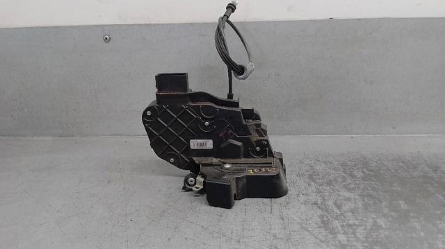 Fecho da porta traseira esquerda 30753668 VOLVO